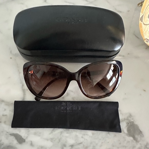 Coach Women\'s Brown Gradient Sunglasses main image 4